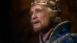 Camelot Act II Finale - 1982 Broadway Revival