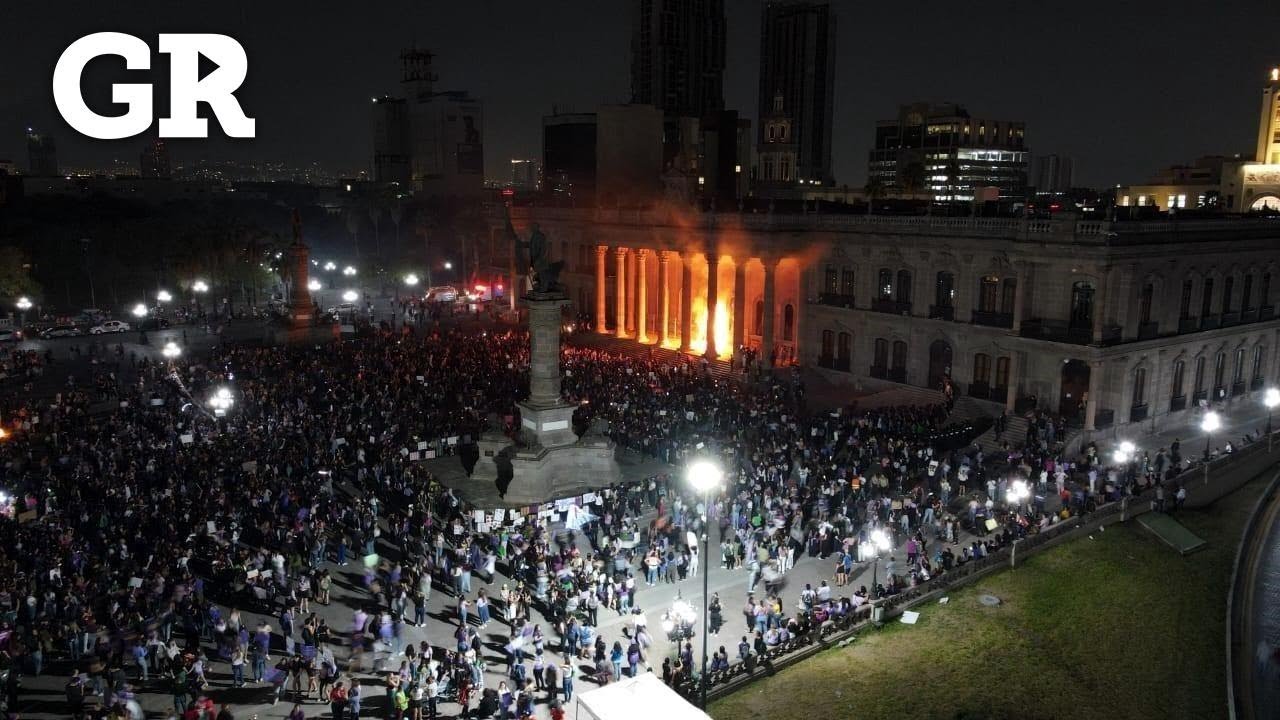 Desde el dron: la marcha del 8M | Monterrey - YouTube