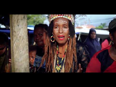 Ocha Sentuf MAMA PAPUA (Mama Pasar & Mama Noken)