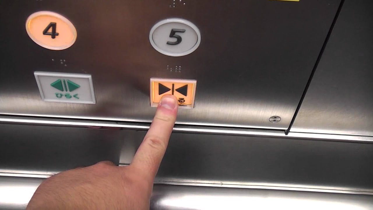 羽田空港国際線ターミナルのエレベーター