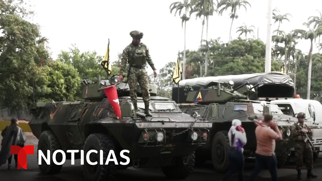 Colombia refuerza la presencia militar en su frontera con Venezuela | Noticias Telemundo