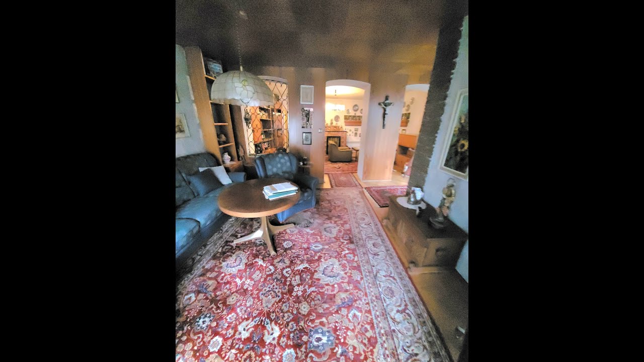 Mehrfamilienhaus in der Fußgängerzone, komplett frei