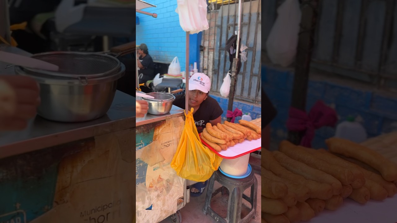 Which churro would you choose? đ #churros #churro #foodie #travel #limaperu