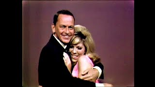 Frank &amp; Nancy Sinatra - Yes Sir,That&#39;s My Baby/dialogue/ Downtown   (live August 1966)(Stereo Mix)