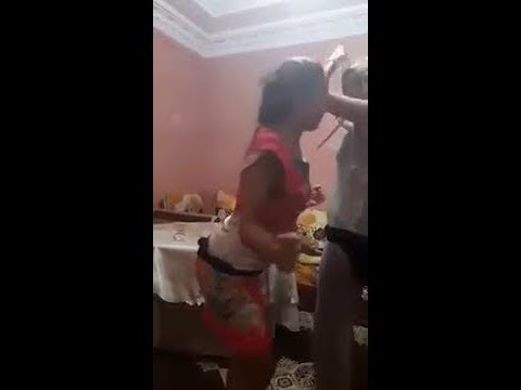 رقص مصرى بالاندر الاحمر فى البيت