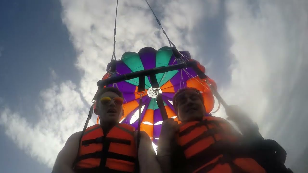 parasailing in the  Philippines 2017