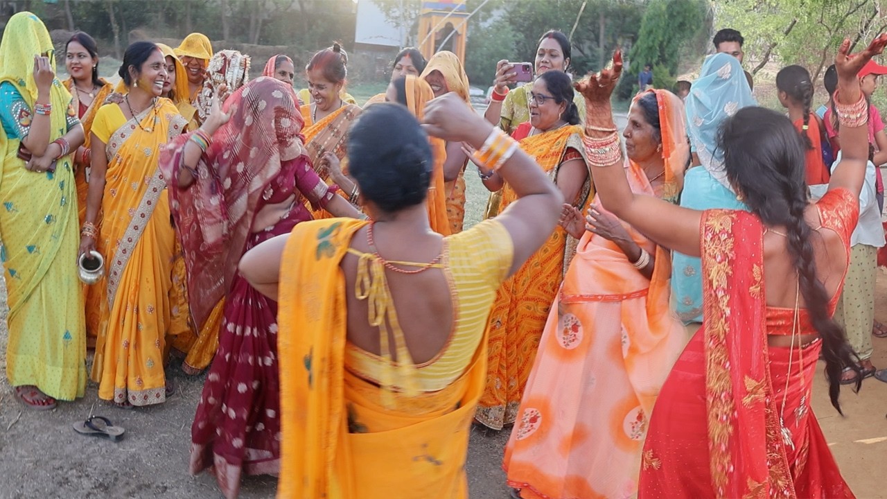 गवना कराई पिया गइले लुधियानवा लगाई कइसे मनवा { देहाती झुमर गीत } #jhumargeet  Dehati Duniya Bhojpuri