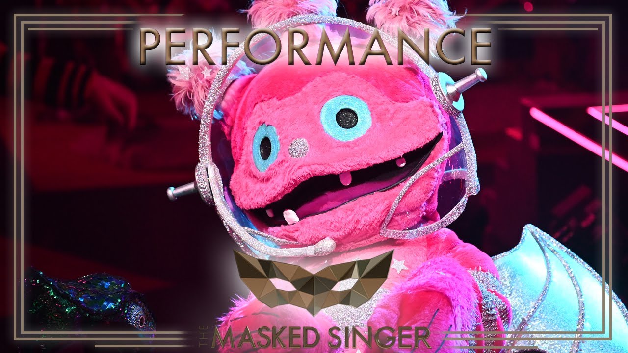 Careless Whisper - George Michael | Der Monstronaut | The Masked Singer | ProSieben