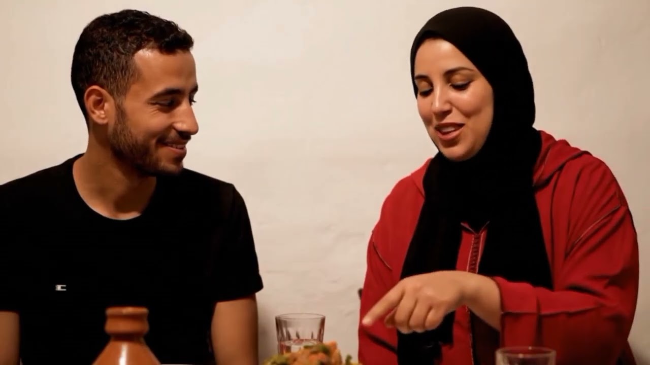 مرات الحاج زعمات وكتمشي عند الخدام