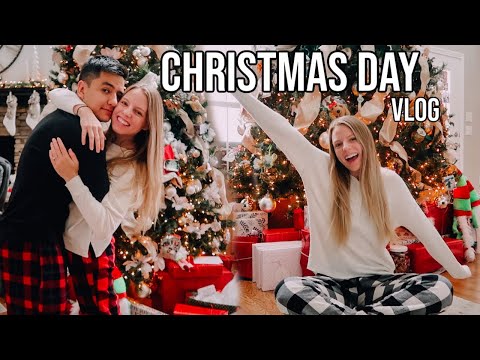 CHRISTMAS DAY VLOG 2020 // first Christmas engaged + opening gifts with family!