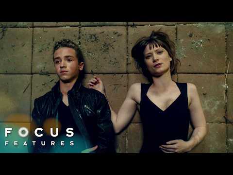 Maps to the Stars | Agatha and Benjie Share Their Final Moments Together
