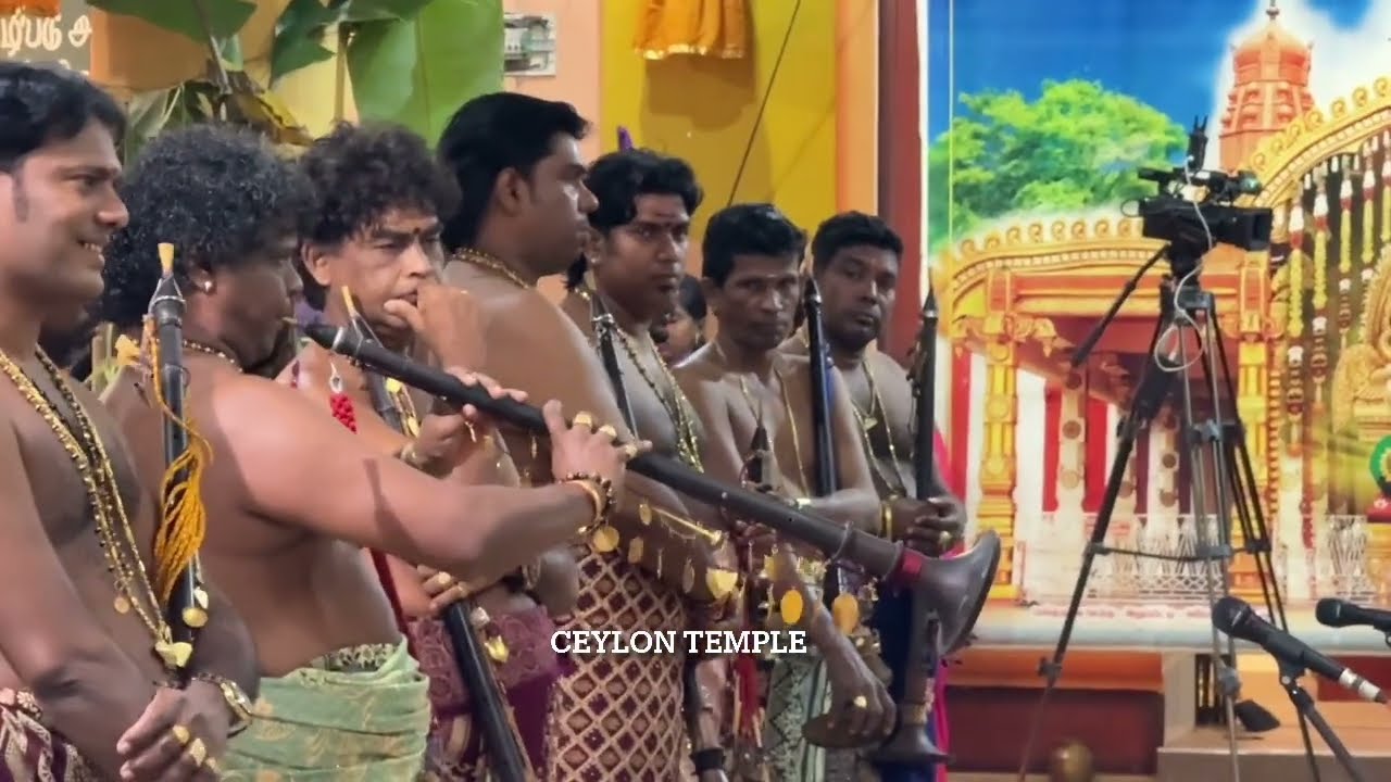 ஈழத்துக் கலைஞர்களின் அருமையான வாசிப்பு 