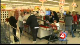 Residents welcome new Save-A-Lot store