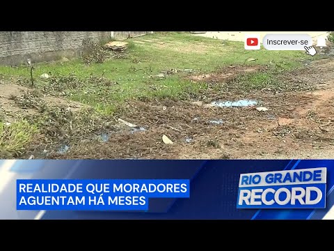 Alvorada: esgoto corre