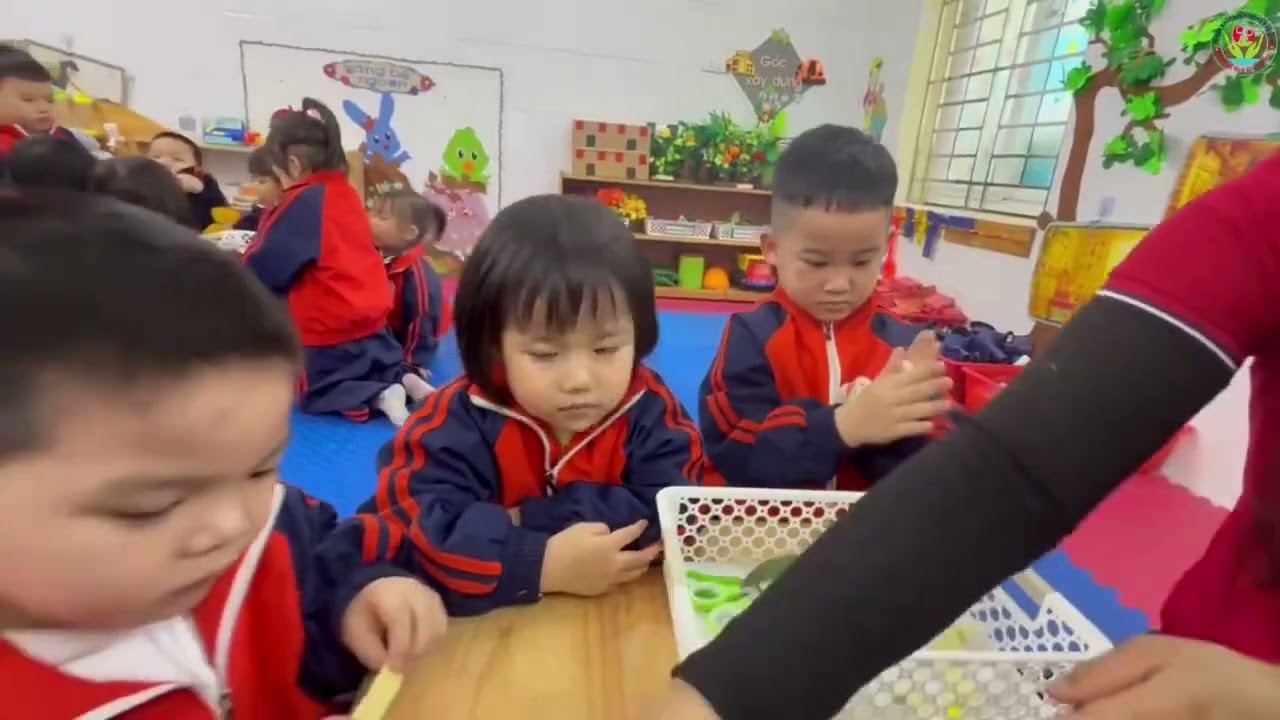 Một ngày của bé 4 -5 tuổi tại trường Mầm non Hoa Mai