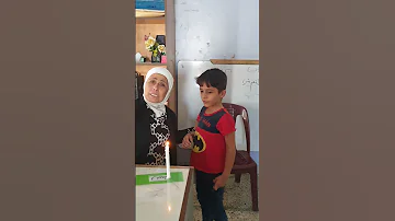 نفخ الشمعة يقوي الحبال الصوتية 