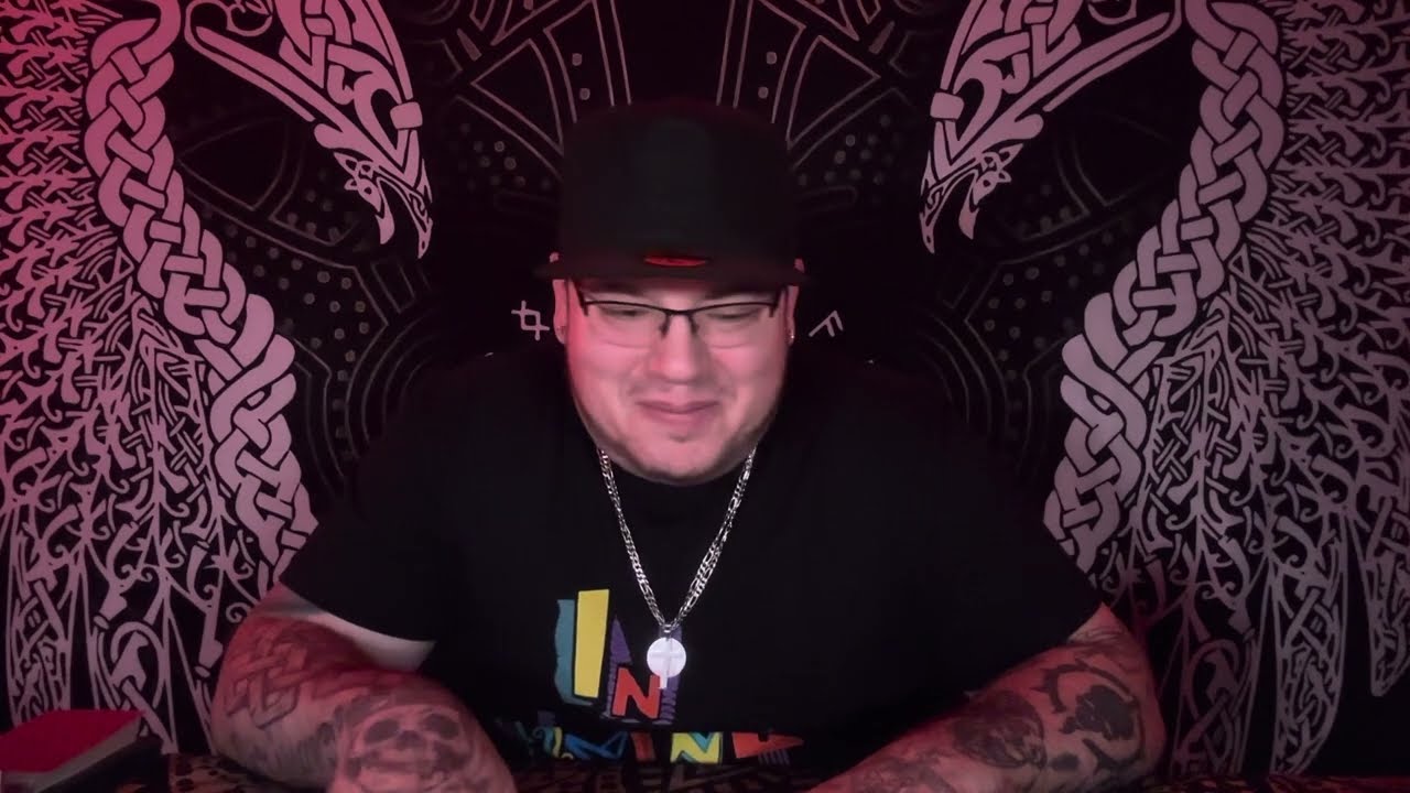 ВОДОЛЕЙ ♒️ «ТЕБЕ ЭТО ПОНРАВИТСЯ» Таро, чтение о любви, сентябрь 2025 г.