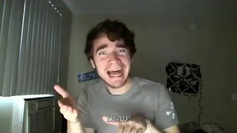 Daniel Durant | Airport joke | ASL (Captioned)