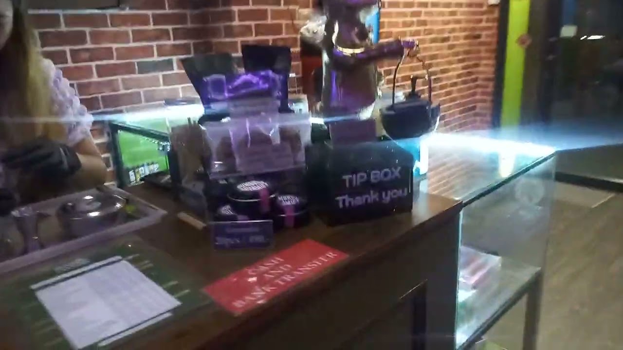 Weeßte Breit .. Art of Weed Bangkok ..Ganja Paradies Thailand