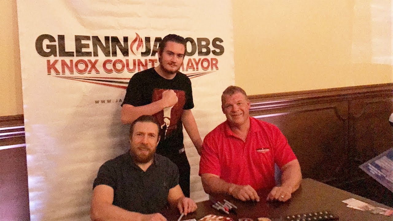 Meeting Daniel Bryan & Kane (Knoxville, TN) Brandon Hodge Vlog 68