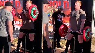 This Powerlifters Talent Is Limitless!