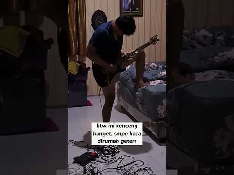 KETIKA PUNYA ADEK ALIRAN BLACK METAL DIRUMAH