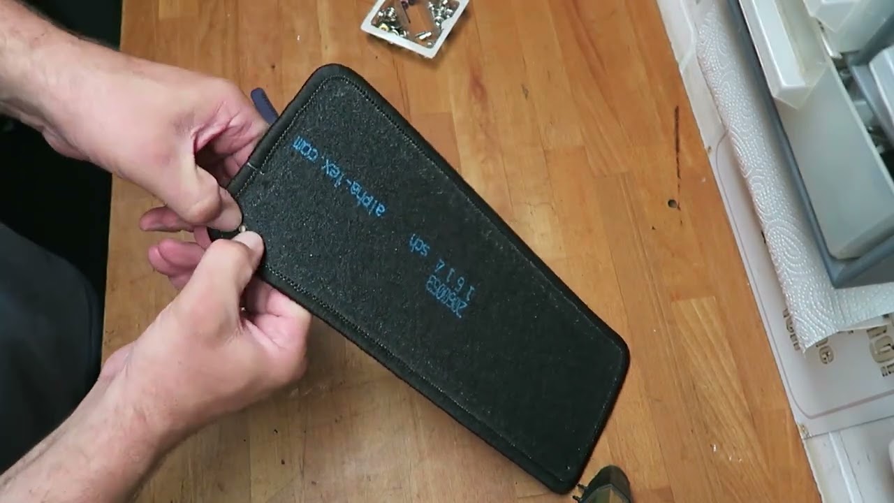 Knaus Box Star 540 - Fußmatte Trittfläche m. Druckknöpfen gegen Herausfallen Fiat Ducato Kastenwagen