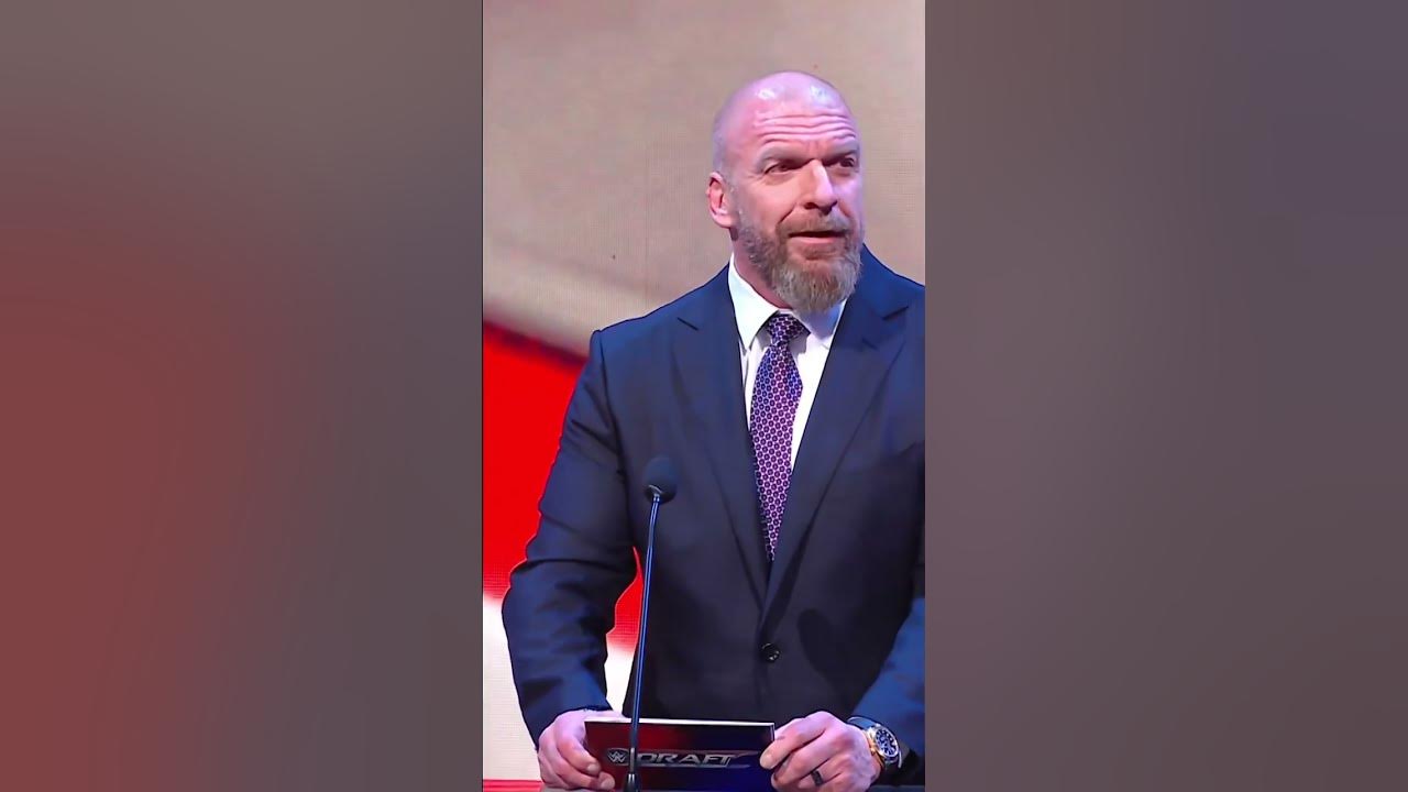 Triple H gets the crowd to sing Cody Rhode’s theme song #wwe