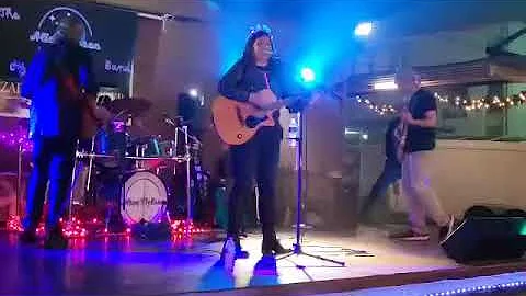 Alice Nelson - Its You Not Me Live NYE!