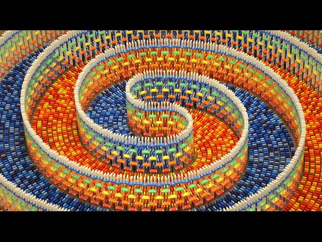 THE AMAZING TRIPLE SPIRAL (15,000 DOMINOES) class=