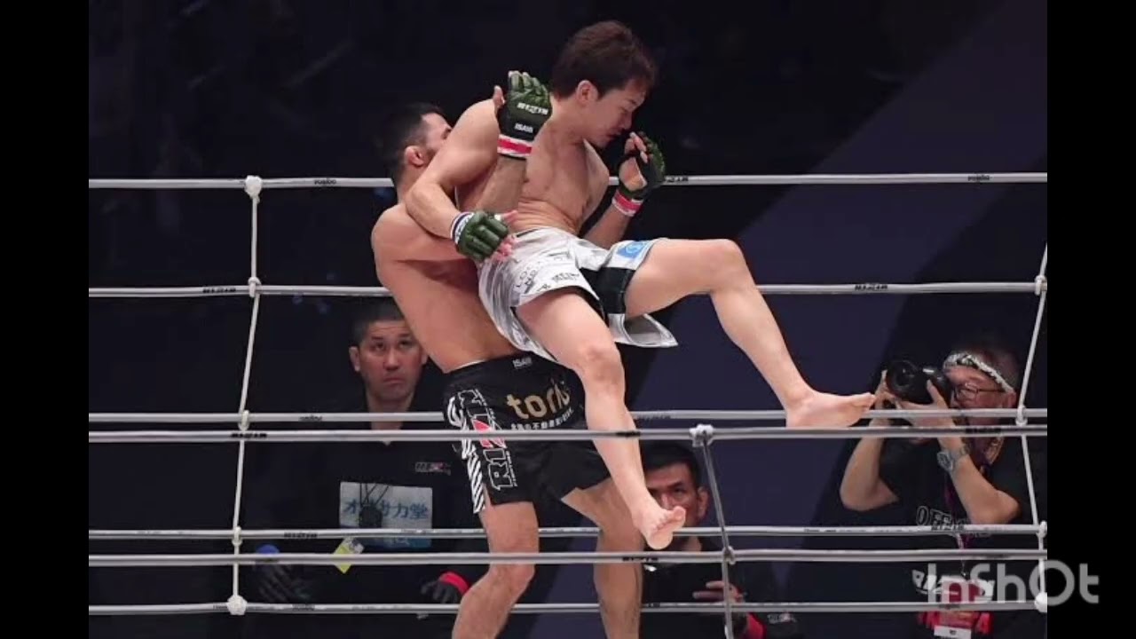 TKO負け朝倉未来に…医務室で王者が取った行動に感動「いい人すぎる」　試合後に「唯一の救い」180コメント180件￼￼￼