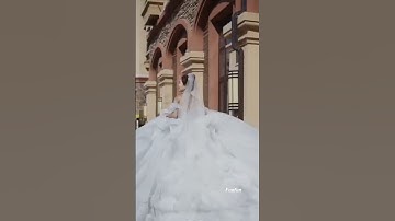 #shorts ☁☁Cùng ngắm chiếc váy cưới bồng bềnh như những đám mây #vaycuoi #bride #codau #vaycodau