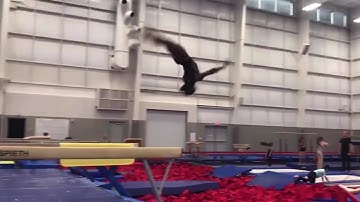 Simone Biles Training Double Layout Off The Beam