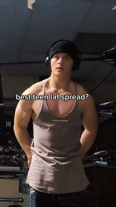 Best Teen Lat Spread? #shorts #lats