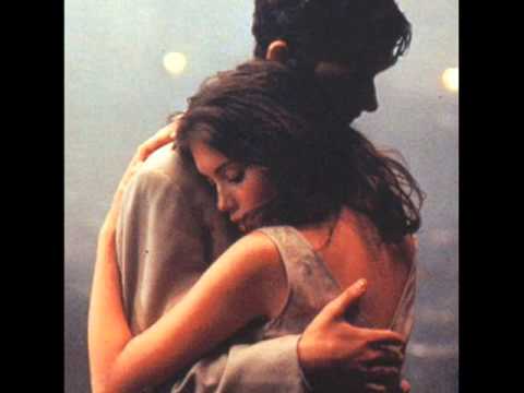 بحبك بكل لغات العالم