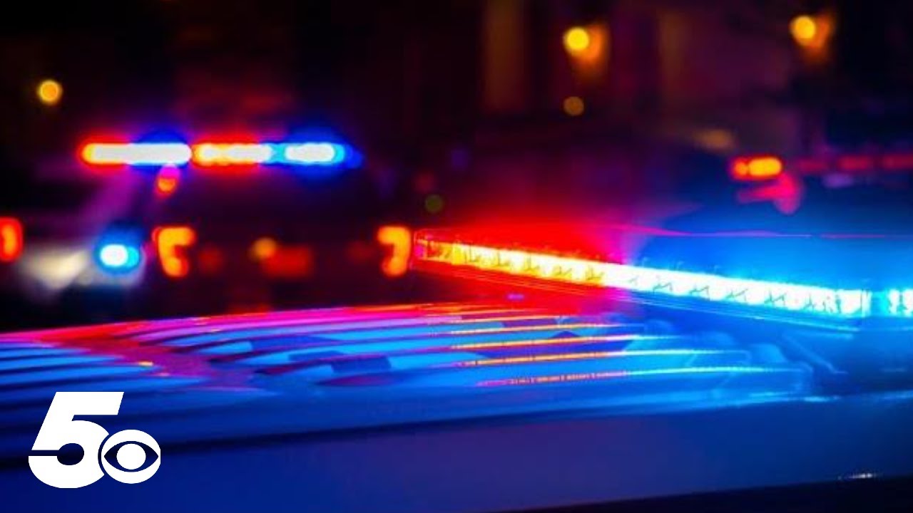 Rogers police respond to reported bank robbery - YouTube