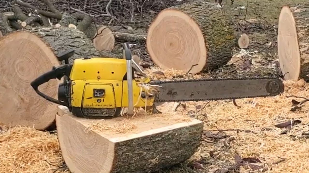 McCulloch BP1 Chainsaw, balance piston gear drive chainsaw noodling green Locust. YouTube