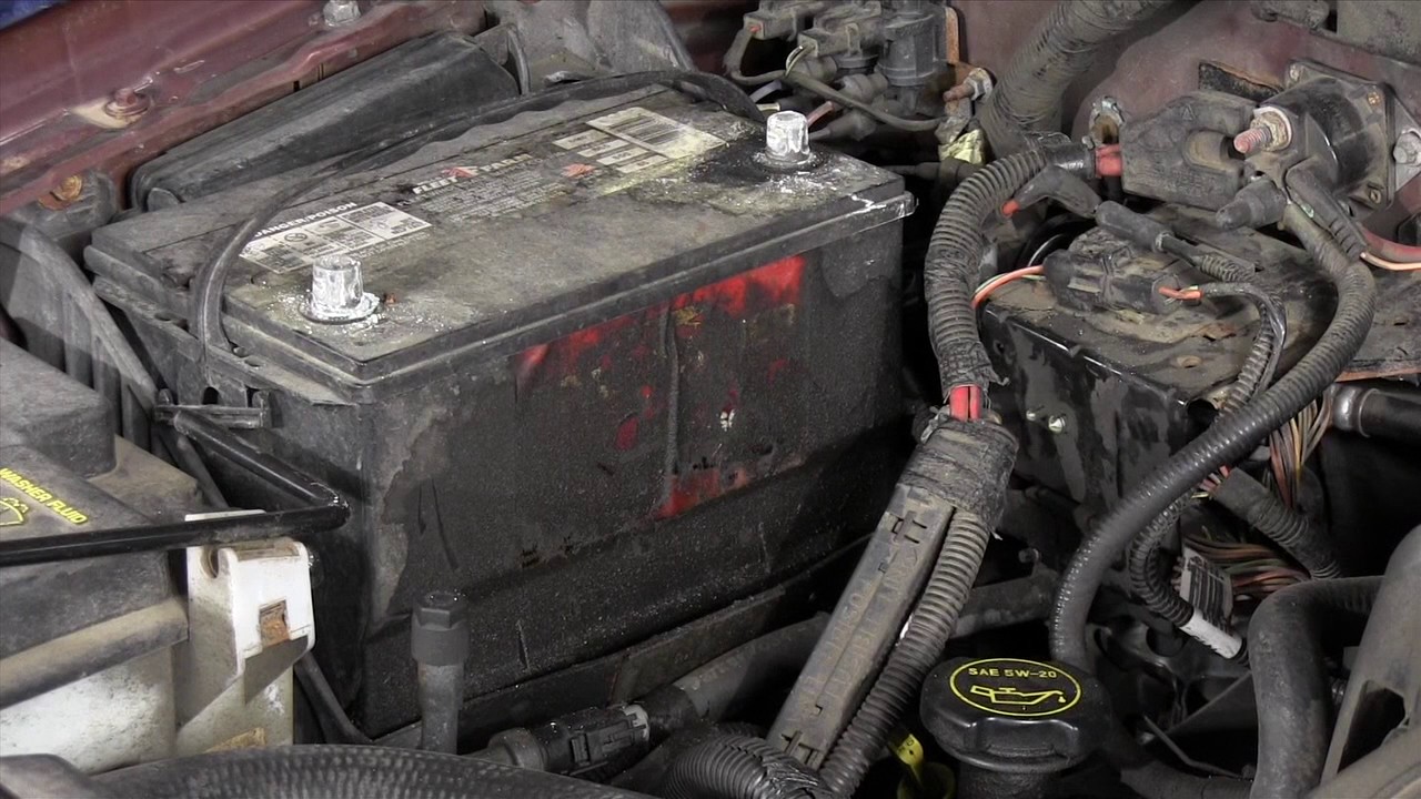How to Replace a Car Battery - YouTube
