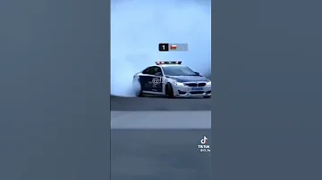تفحيط شرطـه عـمان السـلطانيـه على اغنيه مم سفتم مب رشتم 