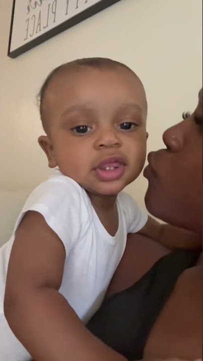BABY LOVES GIVING MOM OPEN MOUTH KISSES LOL #kiss #baby