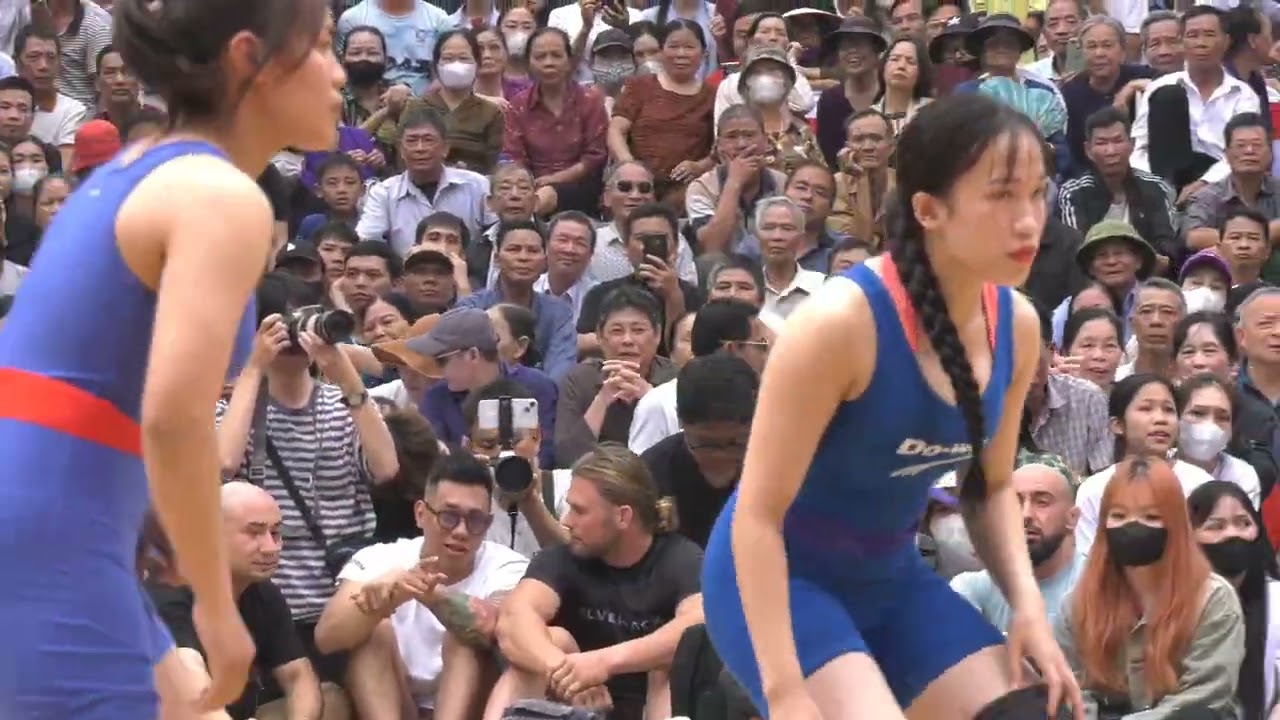 Vật nữ và nam hay nhất năm tại mẫn xá ,yên phong14/3/2025