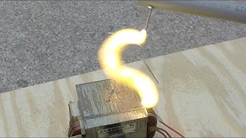 High Voltage Arcs From a Microwave Oven Transformer