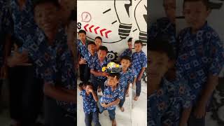 veop di  tega guru di kelas  yang lain perhatian drumband #jj#sekola