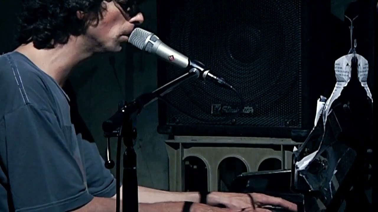 Euros Childs - Patio Song