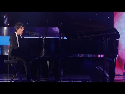 Paul McCartney interpretó "Live and let die"