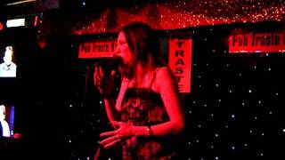 Luara Cantante en Zaragoza
