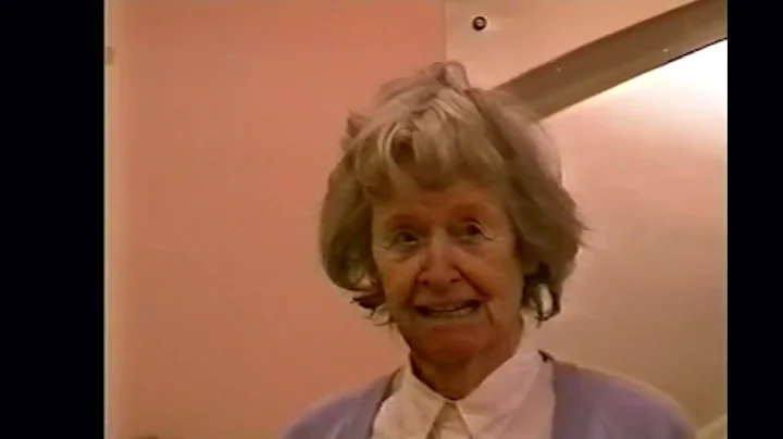 Marjorie Barlow demonstrates the Alexander Techniq...
