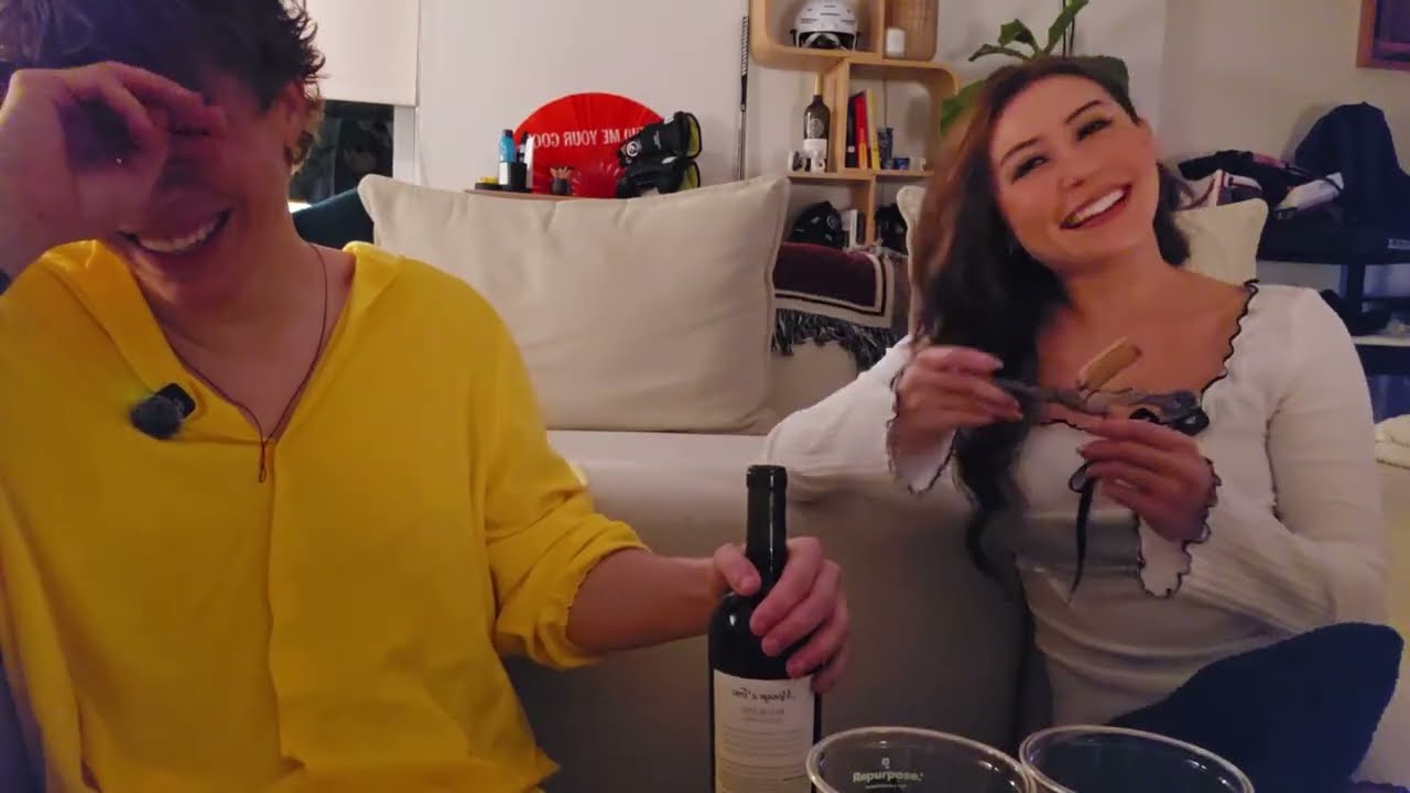 Саша узнает, насколько Блау поднимает тяжести.