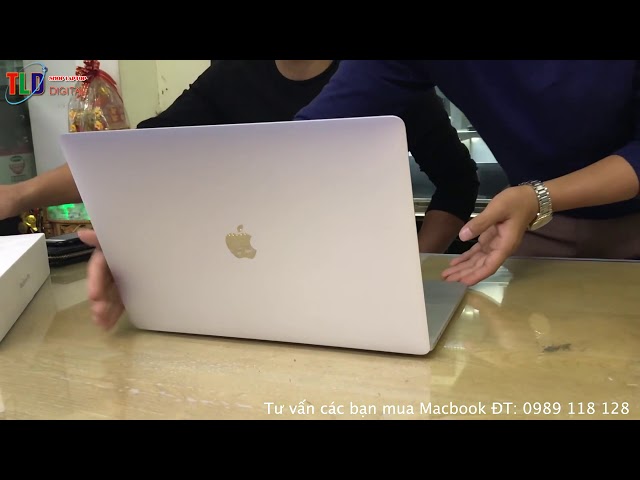 2 Anh Khách Mặt Lạnh Hơn Tiền Đếm Hơn 50 Củ Mua Macbook Pro Retine 15 inch Touch 2017