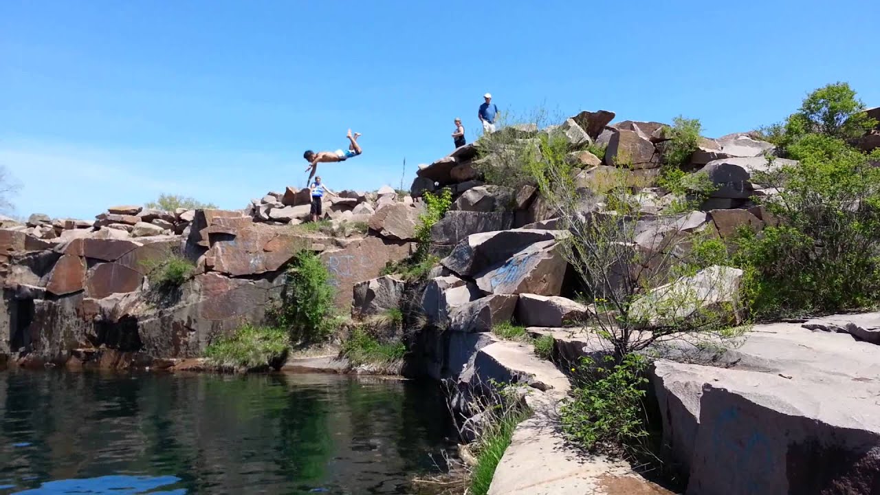 Cliff Jumping Redgranite Quarry Wisconsin 2014 2 YouTube